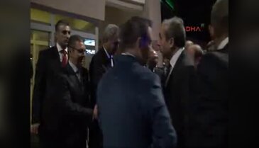Eker "Dünyada 1 milyar insan açlıkla savaşıyor"