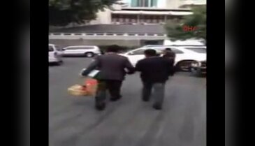 Bakana düdüklü protesto