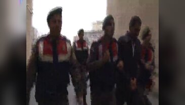 Su içme bahanesiyle girdiği evde hırsızlık yaptı