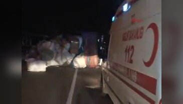 Bursa'da uyuyan kamyon şöförü karayolunu bu hale getirdi