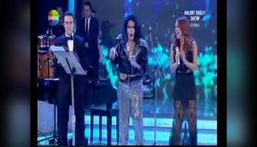 Bülent Ersoy'dan oryantal şov