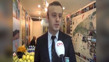 Bursa'da 1,5 kiloluk deveci armudu