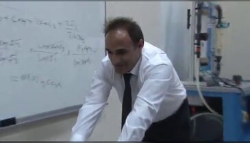 Rektör böyle çarpıldı
