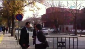 Başbakanlıkta canlı bomba paniği