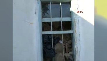 Heyelanın hasar verdiği evde yaşam mücadelesi veriyorlar
