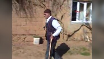 55 yıldır tahtaya şekil veriyor