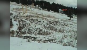 Bursa Uludağ'da kar kalınlığı 8 santimetreye ulaştı
