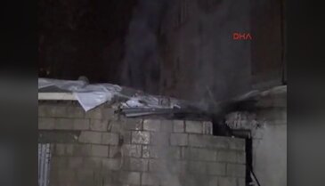 Evde çıkan yangını itfaiye söndürdü