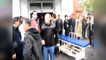 Kozma dağında midibüs şarampole yuvarlandı: 25 yaralı
