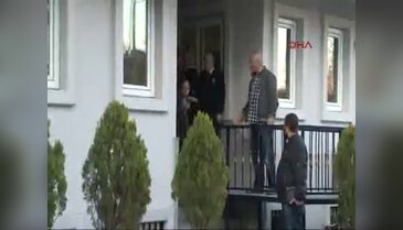 Yaşlı kadının çantasını çaldılar