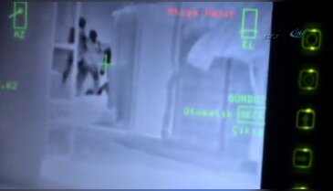 İşte silahlı göstericinin vurulma anı