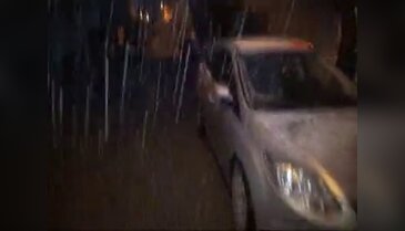 İstanbul'un bazı semptlerinde kar yağışı gözlendi