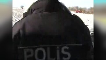 Buzlanma nedeniyle yolcu otobüsü devrildi