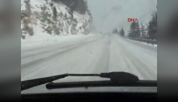 Ulaşıma kar ve tipi engeli