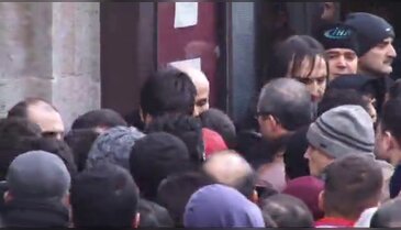 Anneye veda: Tolga gözyaşlarını tutamadı