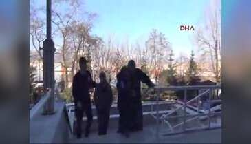Hırsızlık şüphelileri adliyeye ağlayarak girdi