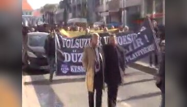 Memurların Halkbank protestosu