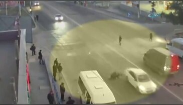 Otomobil metrelerce havaya uçurdu