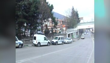 Bursa'da liseye giren hırsızlar çelik kasayı patlattı