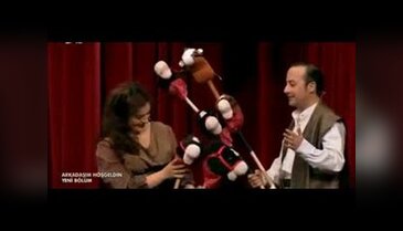 Arkadaşım Hoşgeldin Burcu Esmersoy muhteşem performans