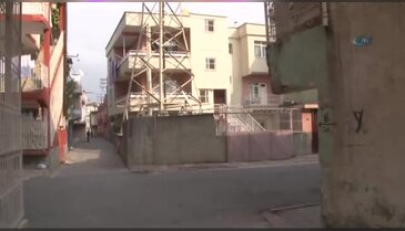Yüksek gerilimli ev tehlike saçıyor