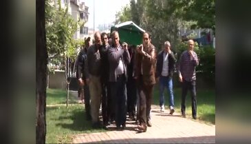 Bursa'da kahreden kazada babadan ölen oğluna son bakış