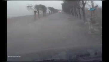 Aracın yanına düştü