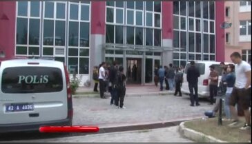 Öğretim üyesi boğazı kesilerek öldürüldü