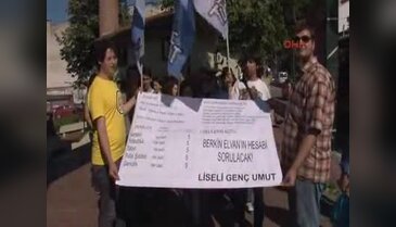 Liseli gençler başkana karne hazırladılar