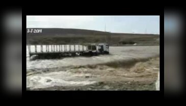 Sele kapılan TIR kamerada