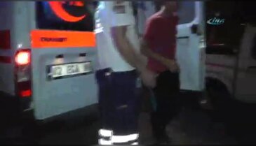 Oğlunu ambulanstan inerken görünce...
