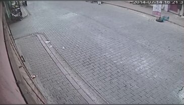 Suriyelilere "haraç" saldırısı kamerada