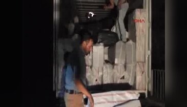 Bir TIR dolusu kaçak sigara yakalandı