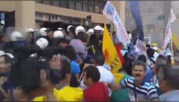 Bursa'da öğretmenlerin eyleminde ortalık karıştı