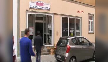 Dünyanın en büyü pizzası ile rekor denedi