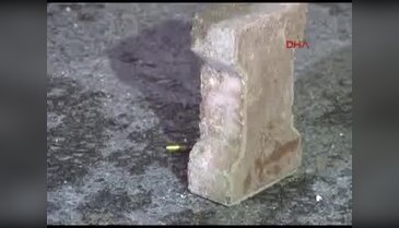 AVM'ye uzun namlulu silahlarla saldırdılar