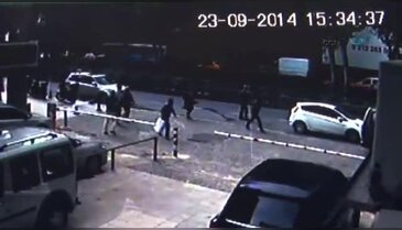 Taksim'deki inşaat iskelesi böyle çöktü