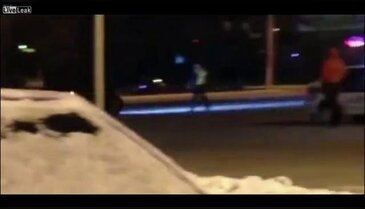 Polise çarpıp kaçtılar