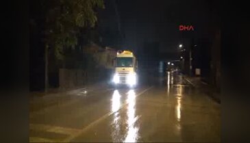 Marmara'da yoğun yağış hayatı olumsuz etkiledi