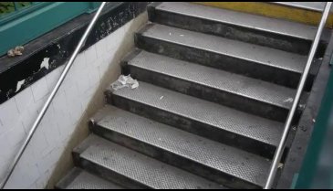 Bu merdivende bir sorun var...
