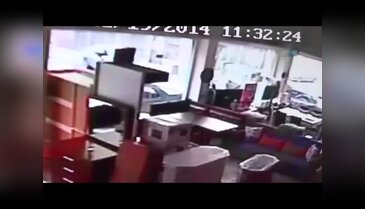 Belediye Meclis Üyesine silahlı saldırı kamerada
