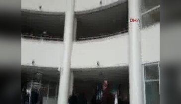 Adliyeye pankart asan gençlere para cezası