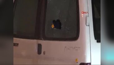 Otomobile kurşun yağdırdılar, 2 yaralı
