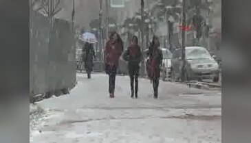 Uludağ'da kar 2 metreyi geçti