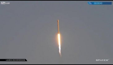 NASA yeni uydusunu uzaya başarıyla fırlattı