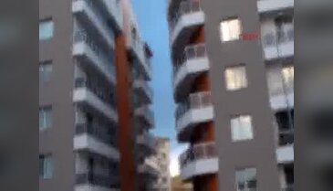 Pompalı tüfekle rehin aldı