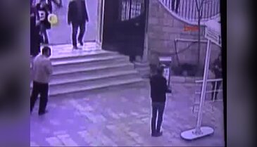 Cami bahçesinde kadına şiddet