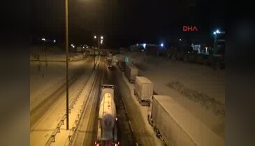 İstanbul'da otoyollar otoparka döndü