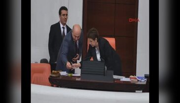 Mecliste kavga; 4 vekil yaralandı