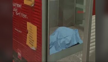 Havaalanında hayatını kaybetti